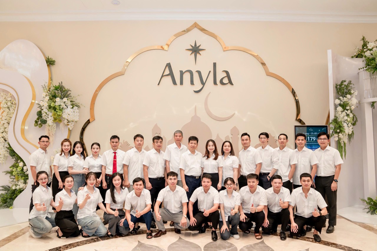 TỪ XE LĂN ĐẾN TỰ ĐI LẠI – MỘT HÀNH TRÌNH ĐẦY NỖ LỰC TẠI TỐT TỐT